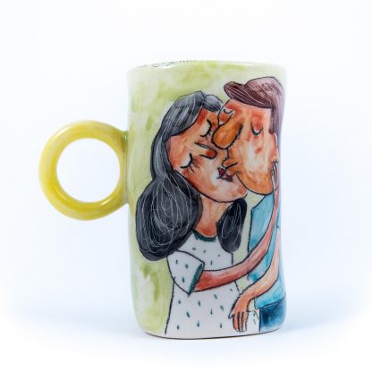 kissing couple ceramic cup cute gift idea
